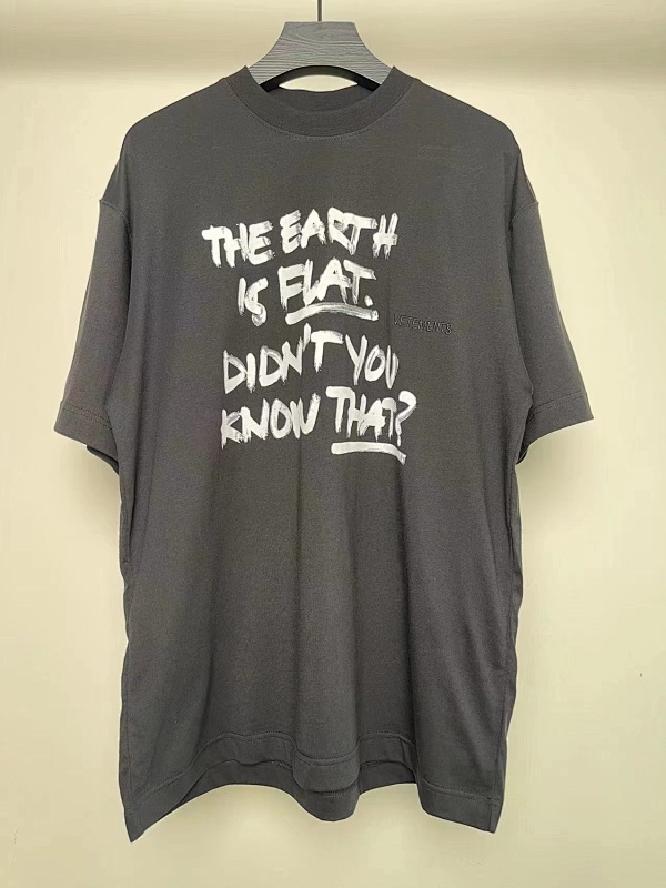 Other SOLD OUT VETEMENTS THE EARTH IS FLAT Tee