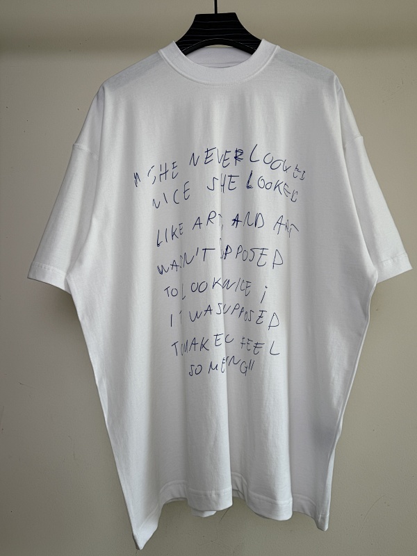 Other VETEMENTS 'She Never Looked Nice' Tee, photo 1