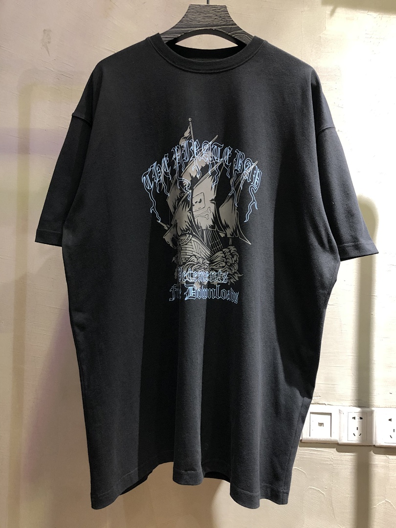 SOLD OUT Vetements Pirate Bay Tee, photo 1