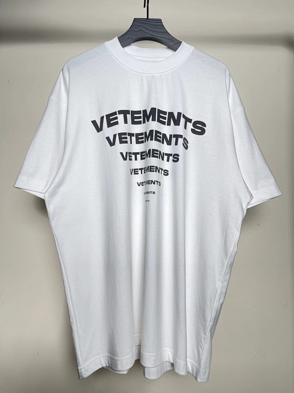 Other Vetements Reduced Logo Tee, photo 1