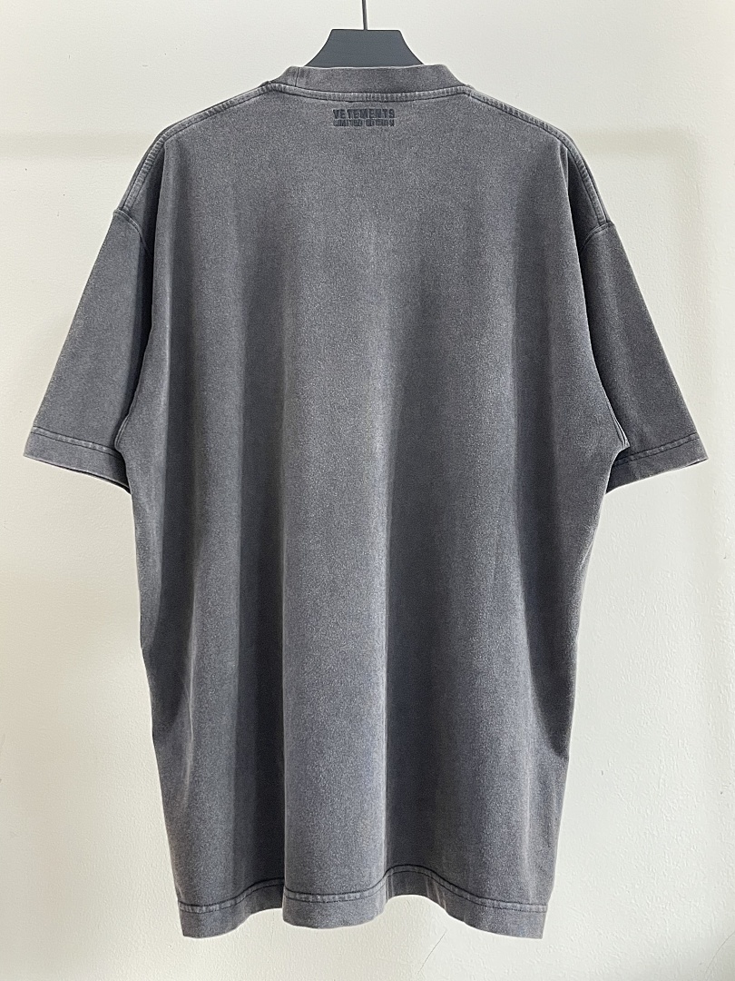Other VETEMENTS LIMITED EDITION Washed Tee - Image 3