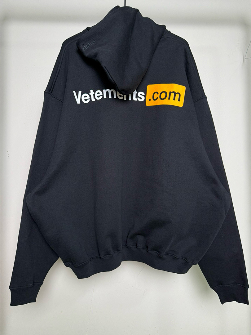 Other SOLD OUT VETEMENTS.COM Hoodie, photo 1