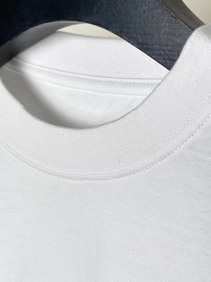 Balenciaga SOLD OUT Balenciag 5:20 Glow In The Dark Tee - Image 4