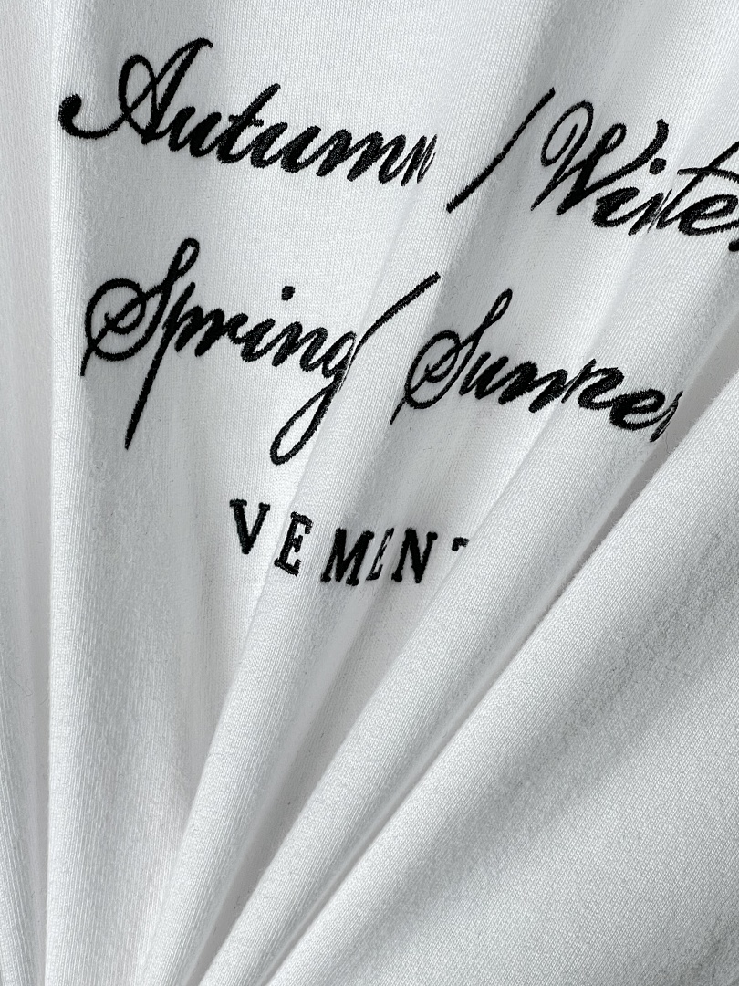 Other VETEMENTS Four Seasons Tee - Image 7