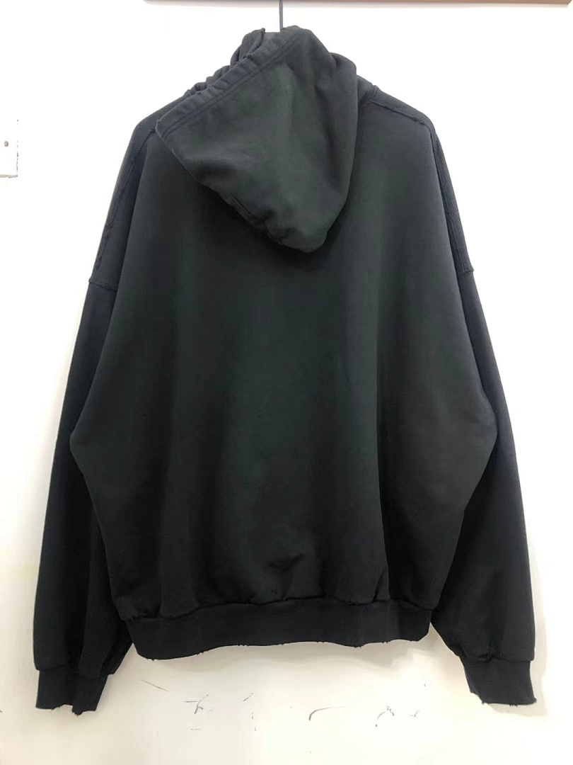Balenciaga Balenciag Red Heart - Image 3