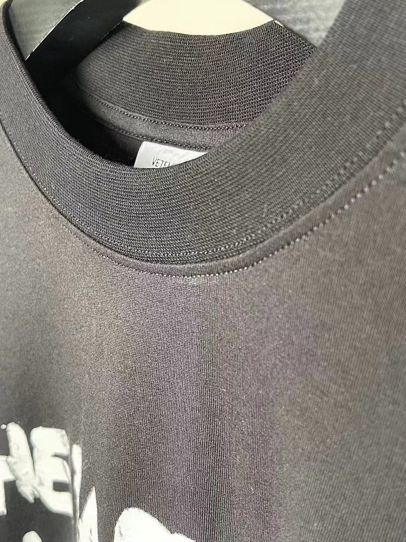 Other SOLD OUT VETEMENTS THE EARTH IS FLAT Tee - Image 4