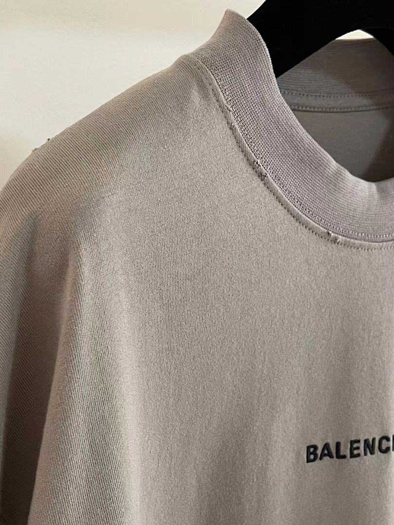 Balenciaga SOLD OUT Balenciag Embroidered Logo T-Shirt - Image 7