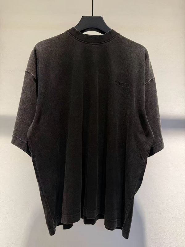 Other VETEMENTS Embroidered Logo Tee