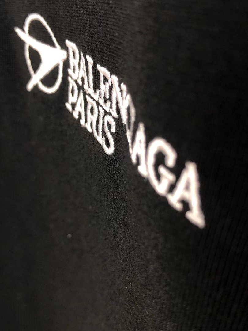Other Balenciag Paris - Image 6