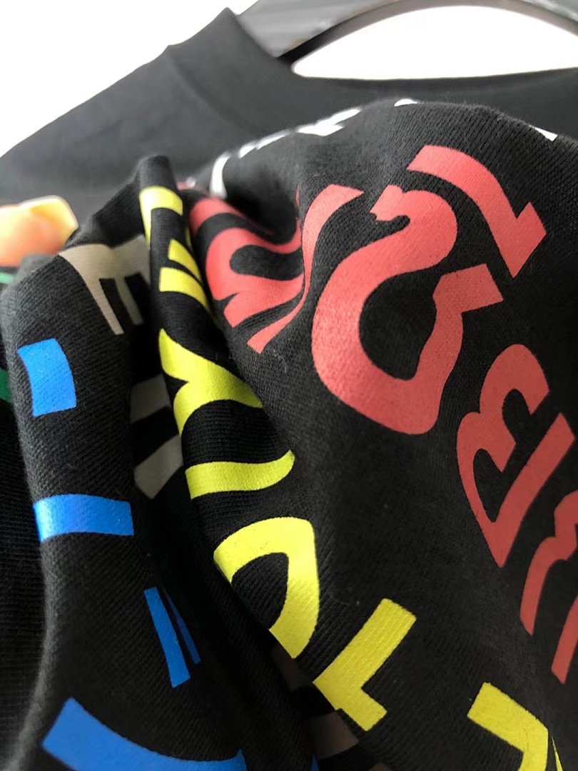 Other SOLD OUT Balenciag Language Tee - Image 8