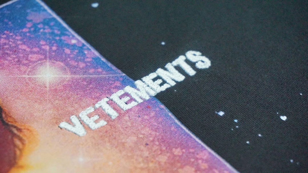 Other VETEMENTS - Image 16