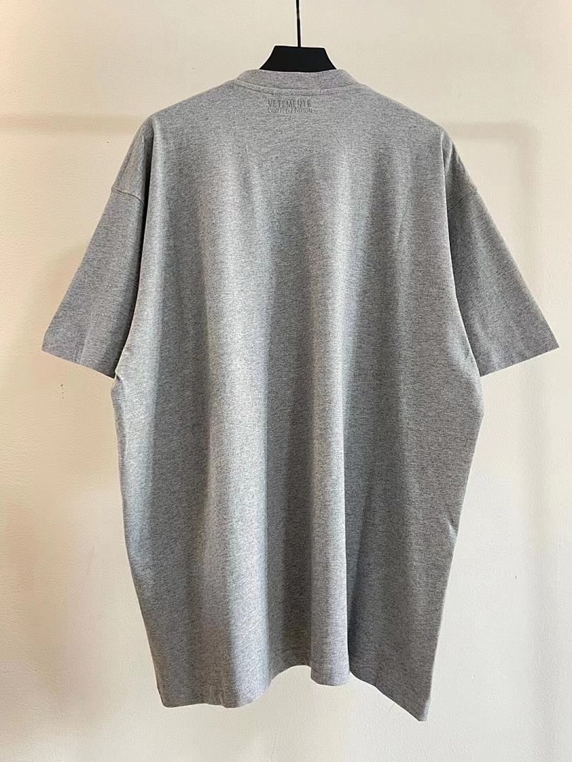 Other SOLD OUT VETEMENTS Paris Logo T-Shirt - Image 3