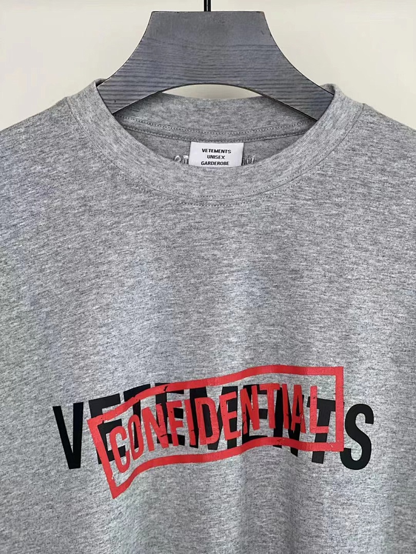 Other VETEMENTS CONFIDENTIAL Tee - Image 4