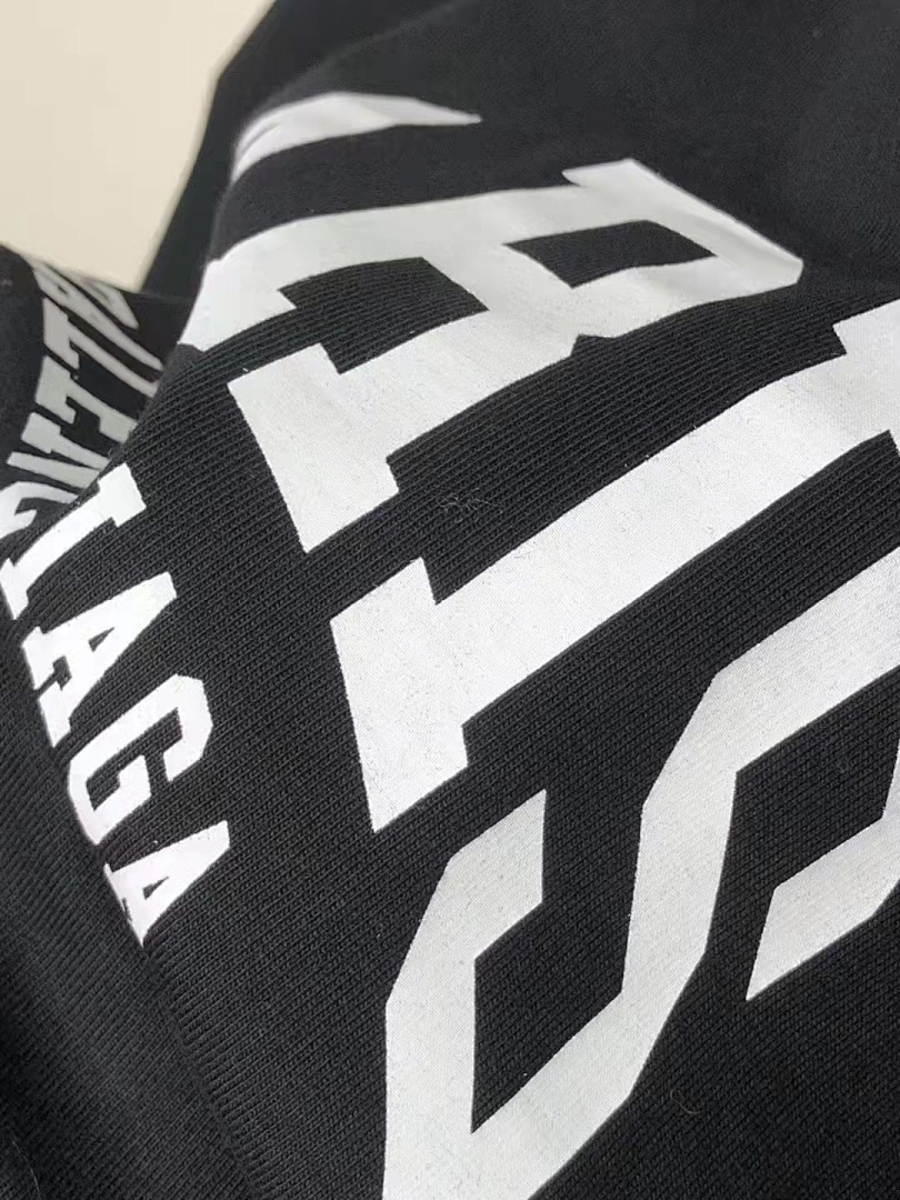 Balenciaga Blenciaga 2022 PARIS Tee - Image 6