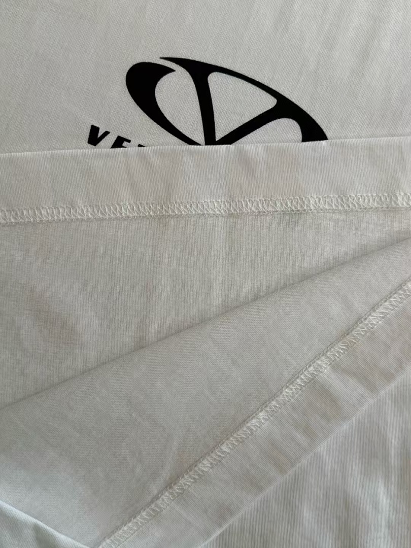 Other VETEMENTS Oval Logo Tee - Image 10
