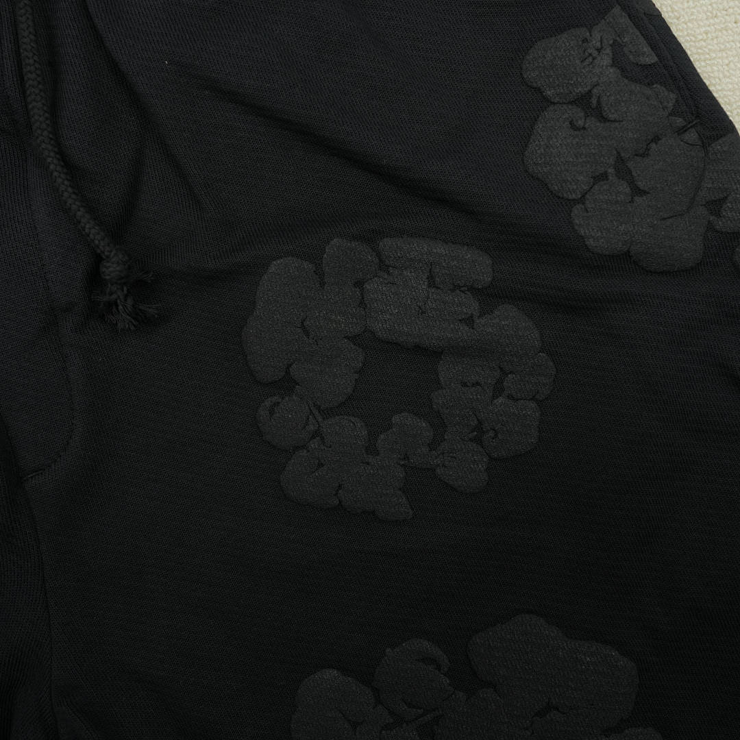 Other 190 Denim Tears The Cotton Wreath Shorts (Black) - Image 5