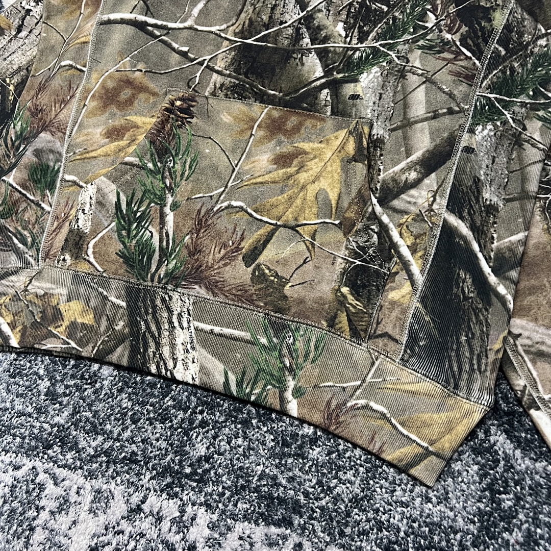 Other Supreme - Image 35