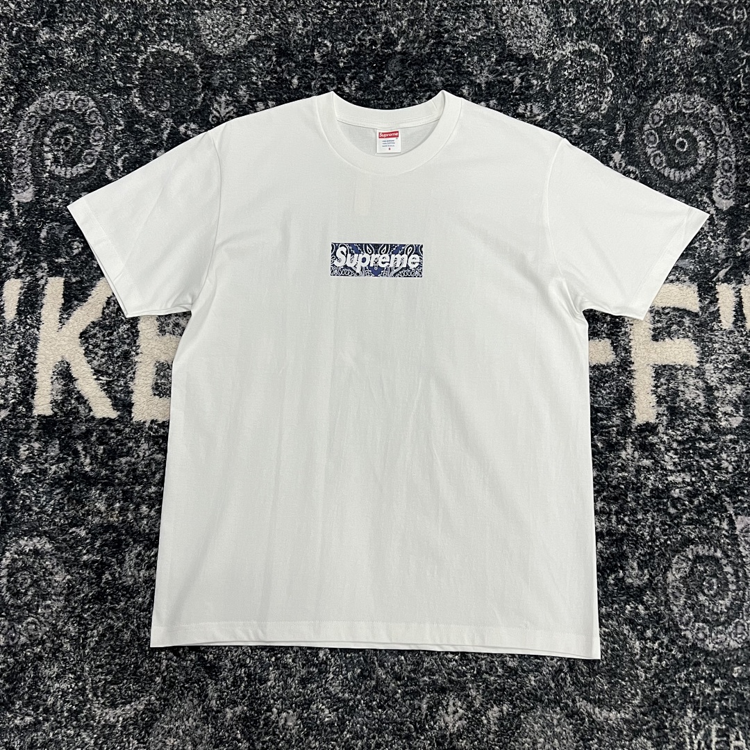Supreme, photo 1