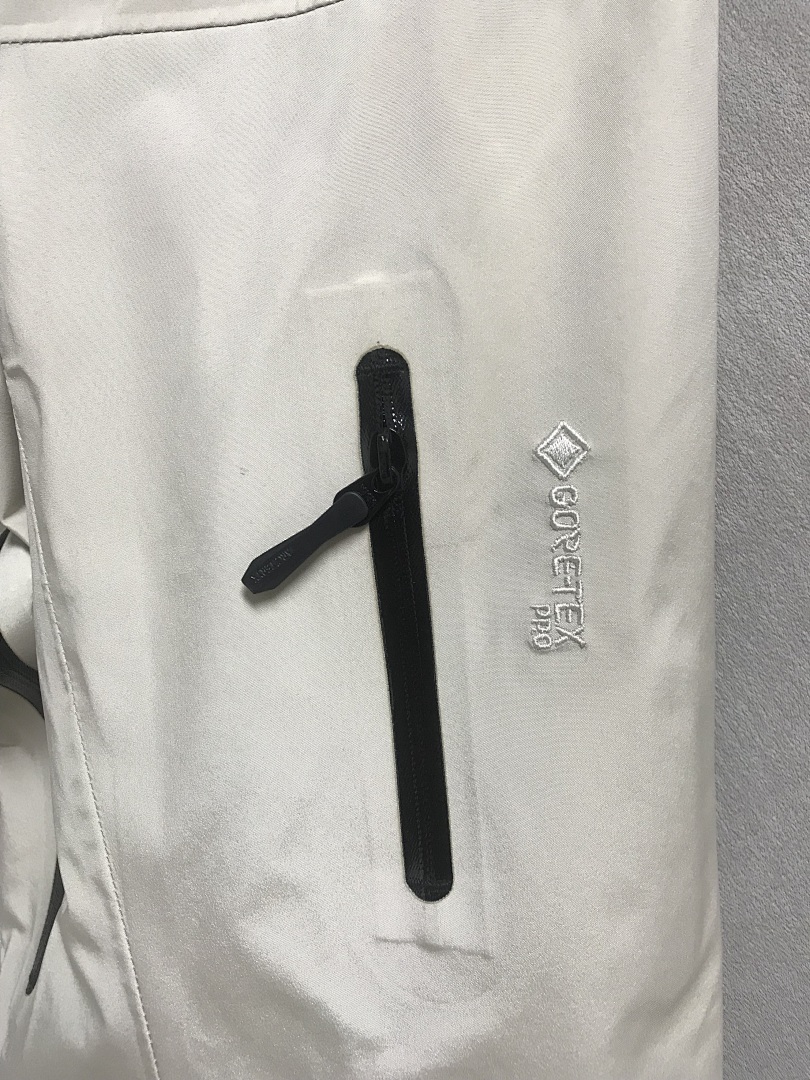 Other SV Off (White) - Image 12