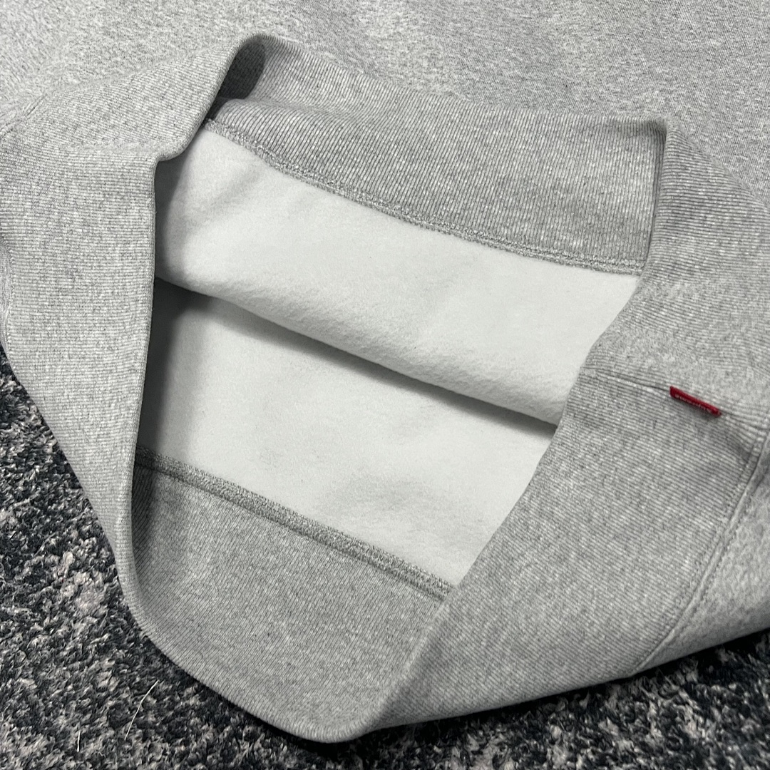 Other Supreme - Image 25