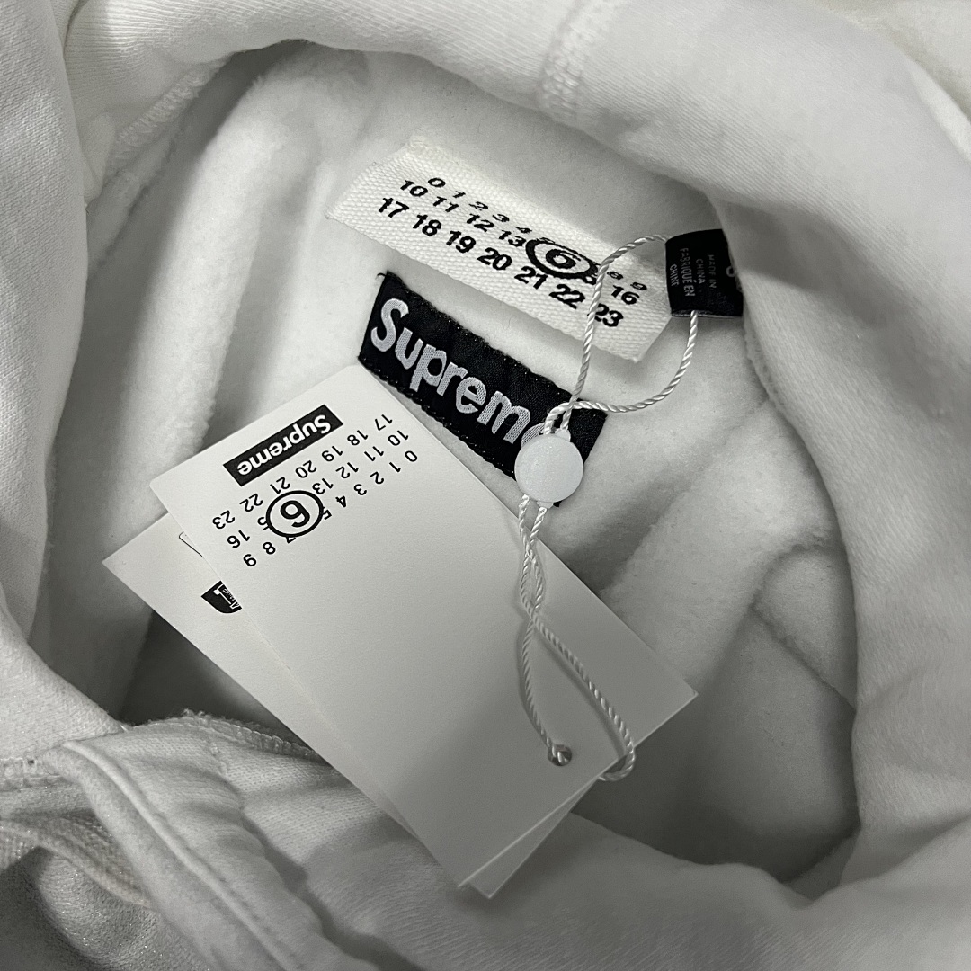 Other Supreme - Image 43