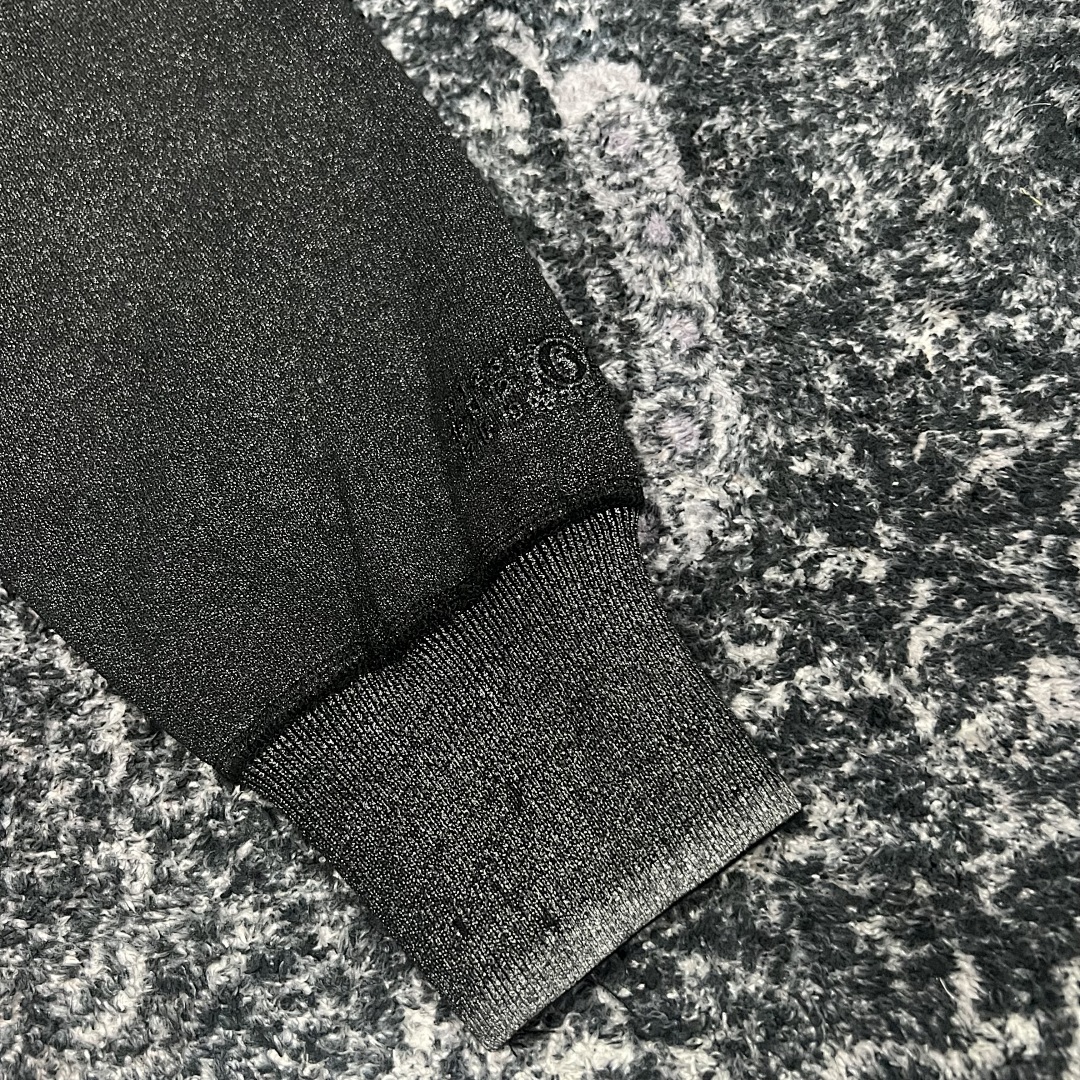 Other Supreme - Image 87