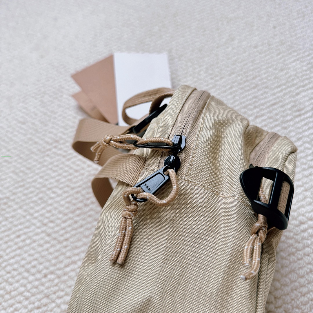 Other ¥70 T*N*F Small Shoulder Bag - Image 27
