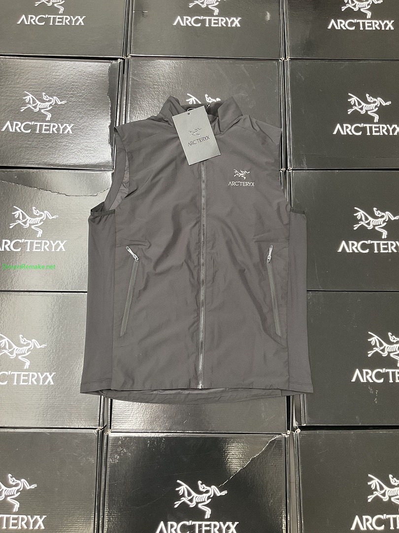 Other ¥180 Atom Vest