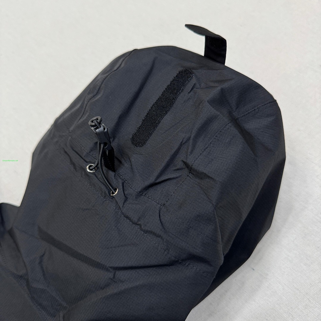 On Running ¥290-Black - Image 13