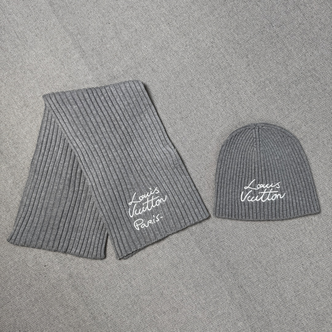 Other ¥99 Two-Piece Set Beanies + Scarves - Image 2
