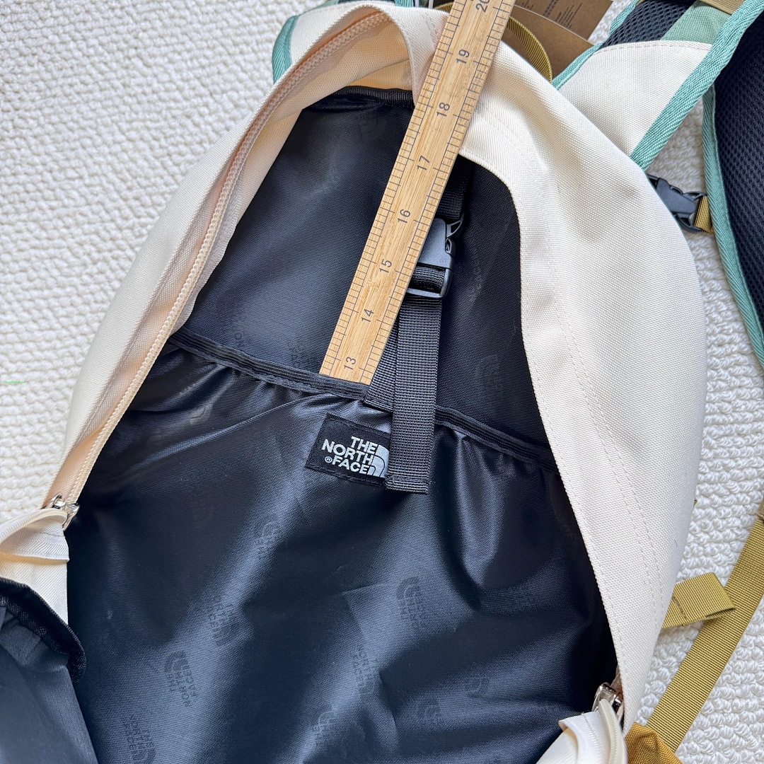 Other ¥180 T*N*F Backpack - Image 19