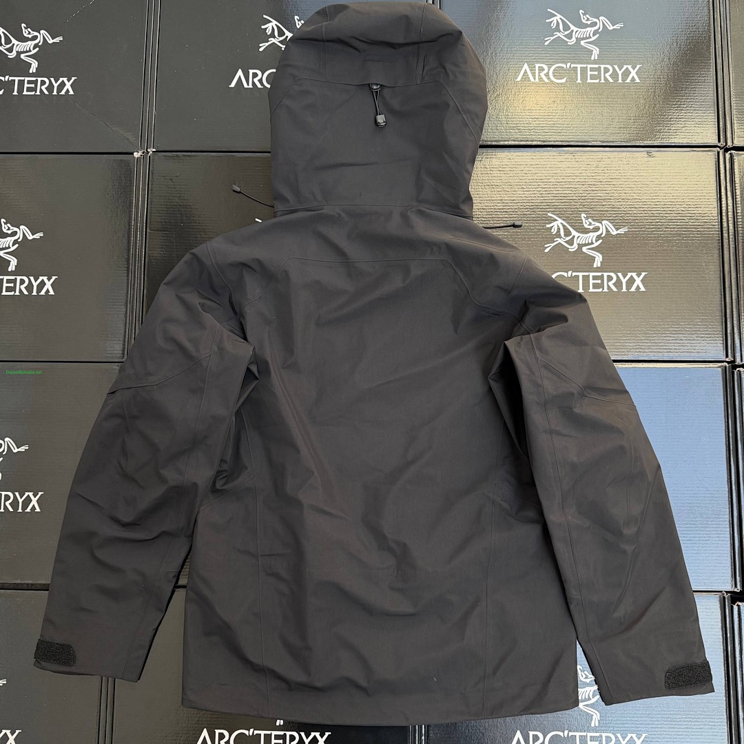 On Running ⛷️¥500 Sabre Ski Jacket-Black - Image 23