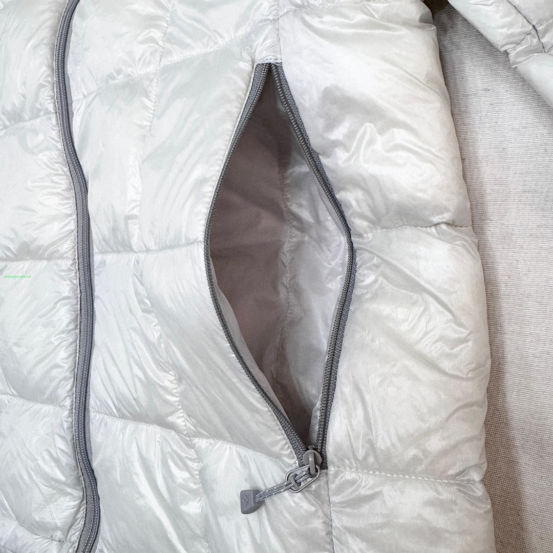 On Running ¥300 Down Jacket - Image 24