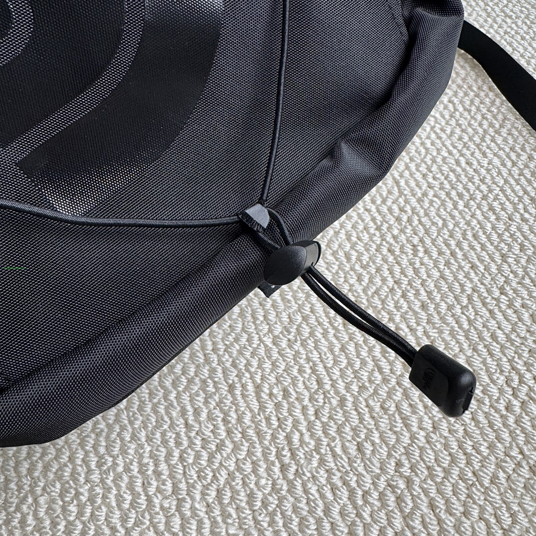 Other ¥150 T*N*F-Backpack - Image 37