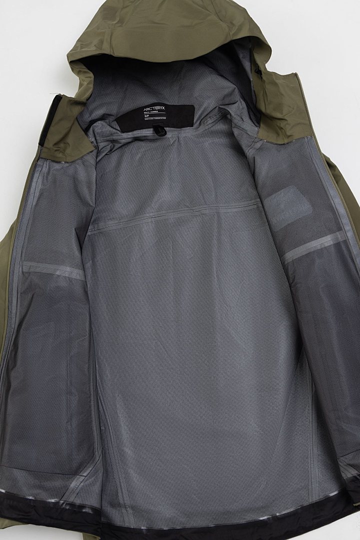 Chanel Vintage (Green) - Image 18