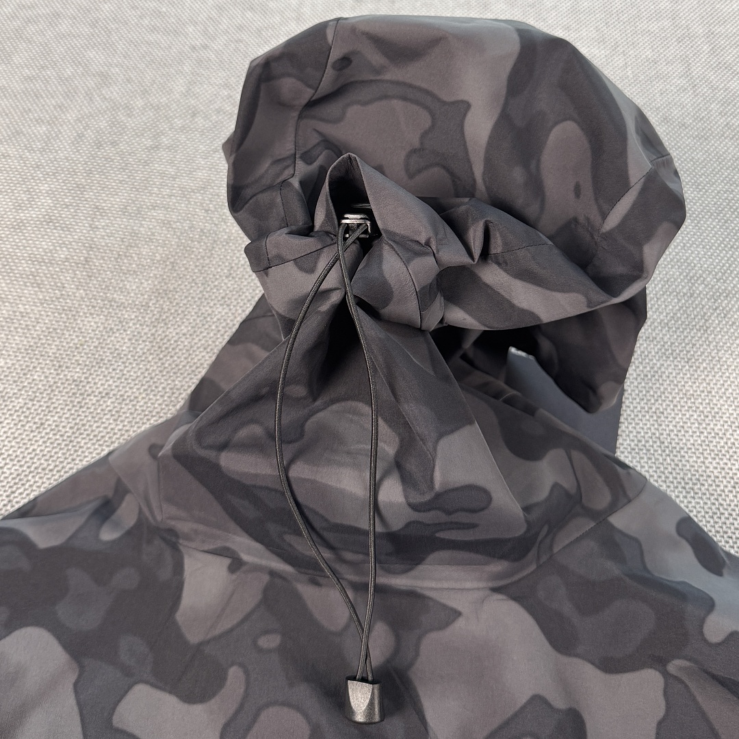 On Running ⛷️¥530 Sabre Ski Jacket-Camouflage - Image 22