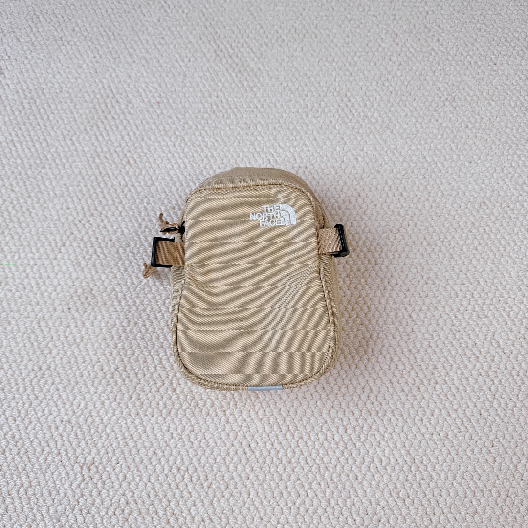 Other ¥70 T*N*F Small Shoulder Bag - Image 15