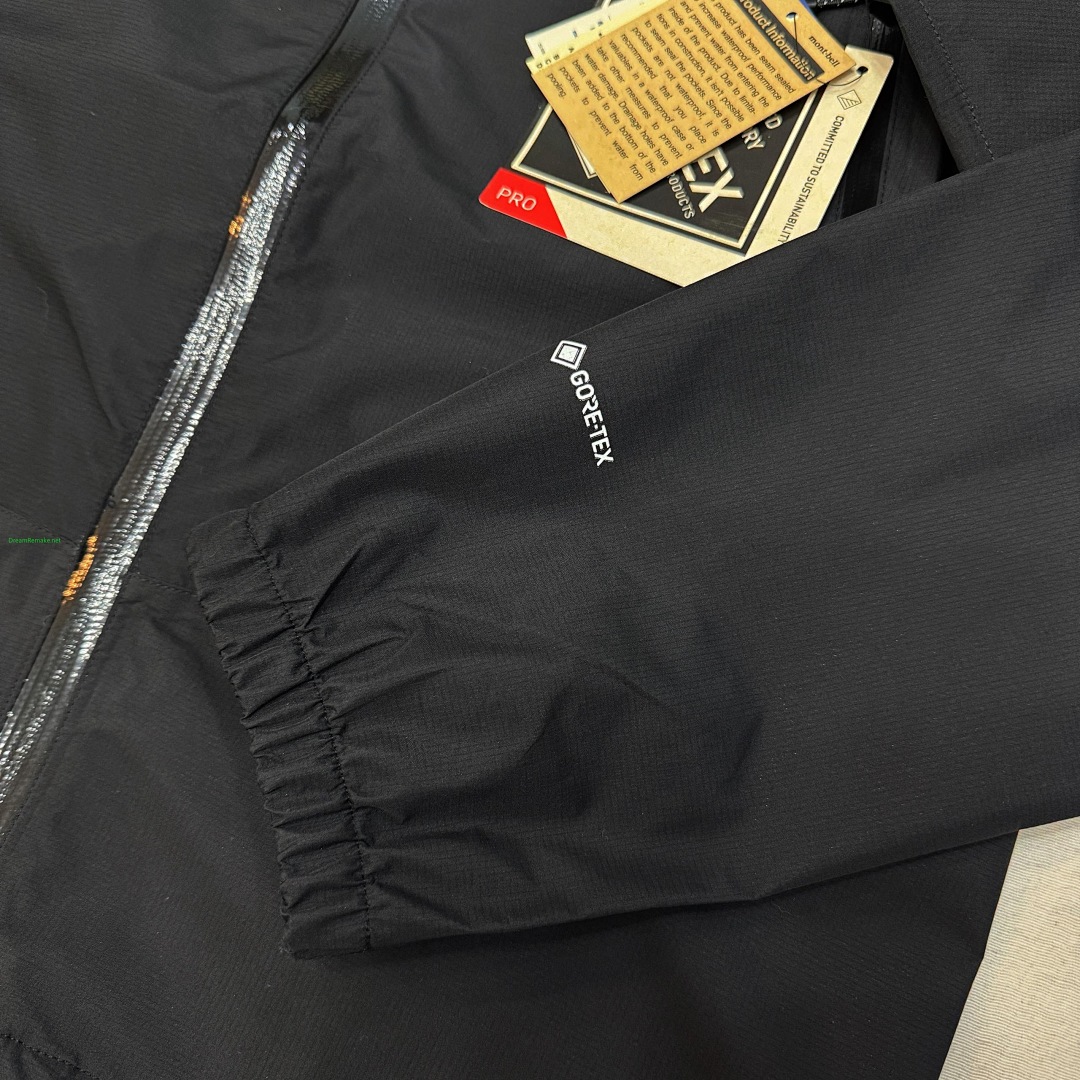 On Running ¥290-Black - Image 14