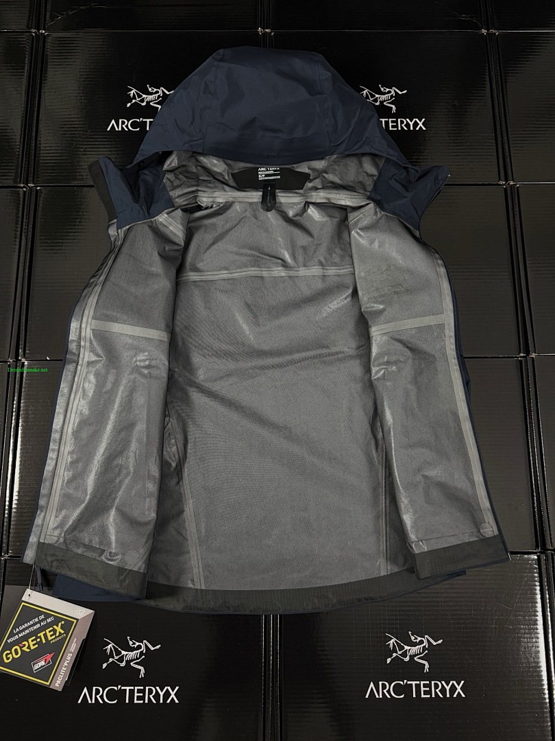 Chanel Navy Nylon - Image 15