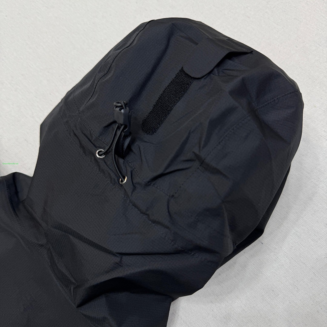On Running ¥290-Black - Image 5