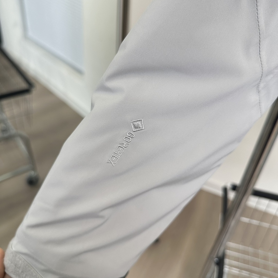 Other 600 Beta Down Jacket - Image 15