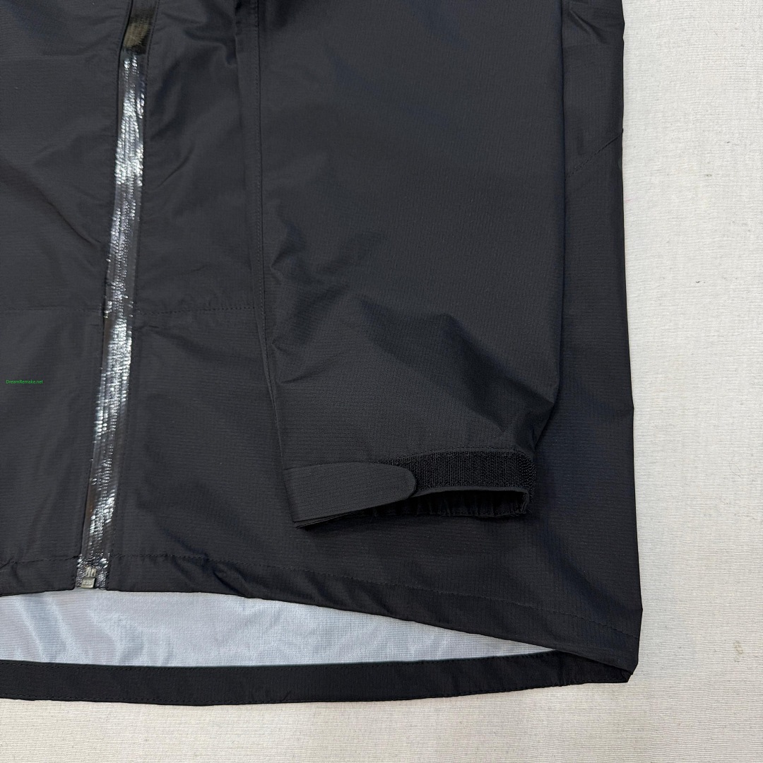 On Running ¥290-Black - Image 4