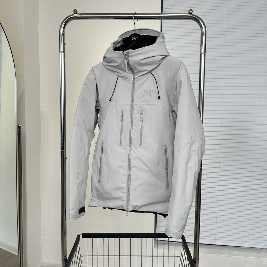 Other 600 Beta Down Jacket - Image 17