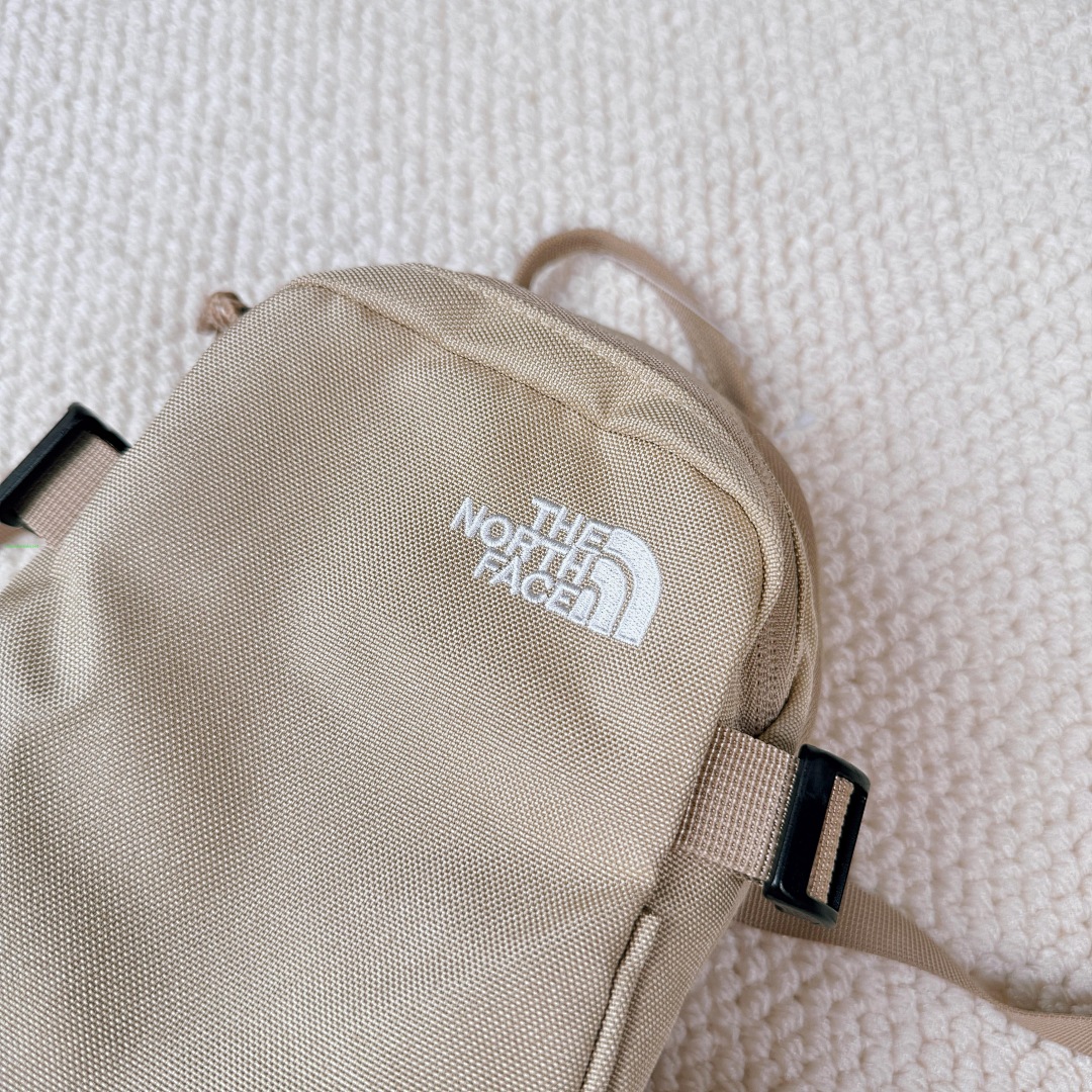 Other ¥70 T*N*F Small Shoulder Bag - Image 20
