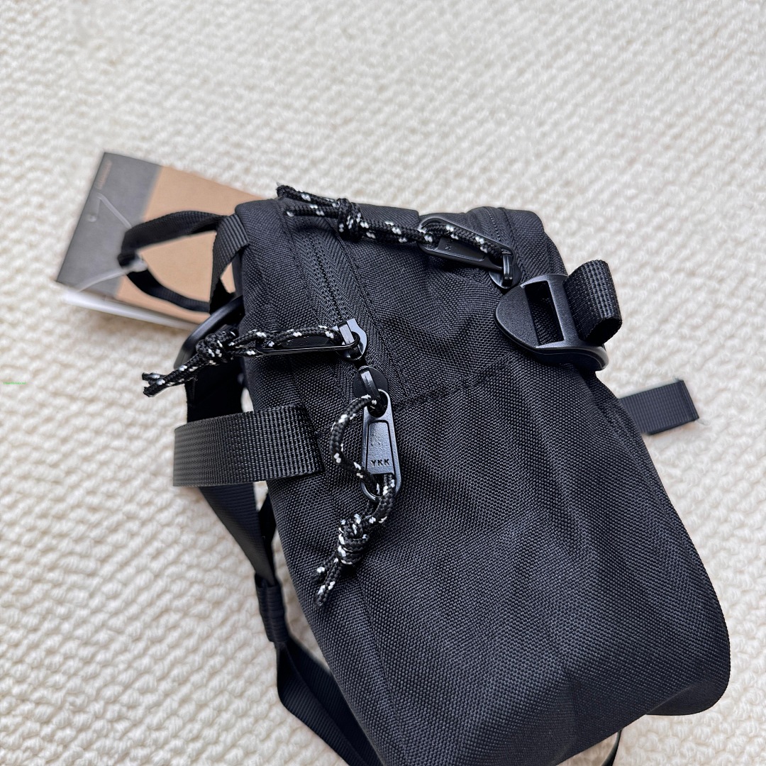 Other ¥70 T*N*F Small Shoulder Bag - Image 14