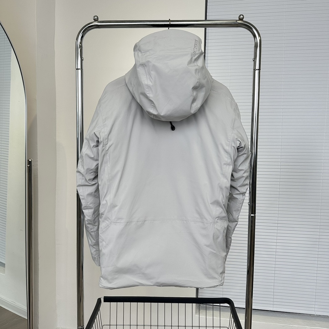 Other 600 Beta Down Jacket - Image 21