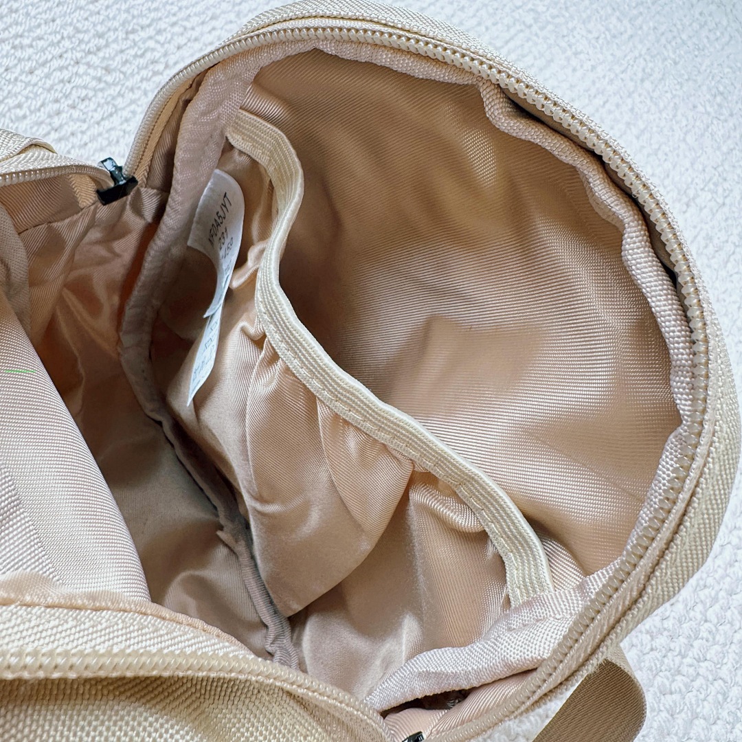 Other ¥70 T*N*F Small Shoulder Bag - Image 19