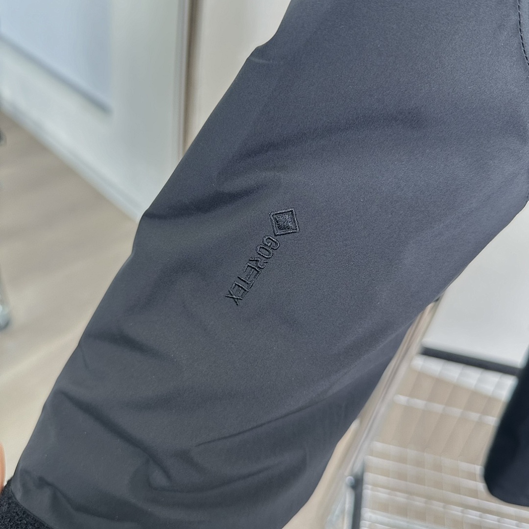 Other 600 Beta Down Jacket - Image 37
