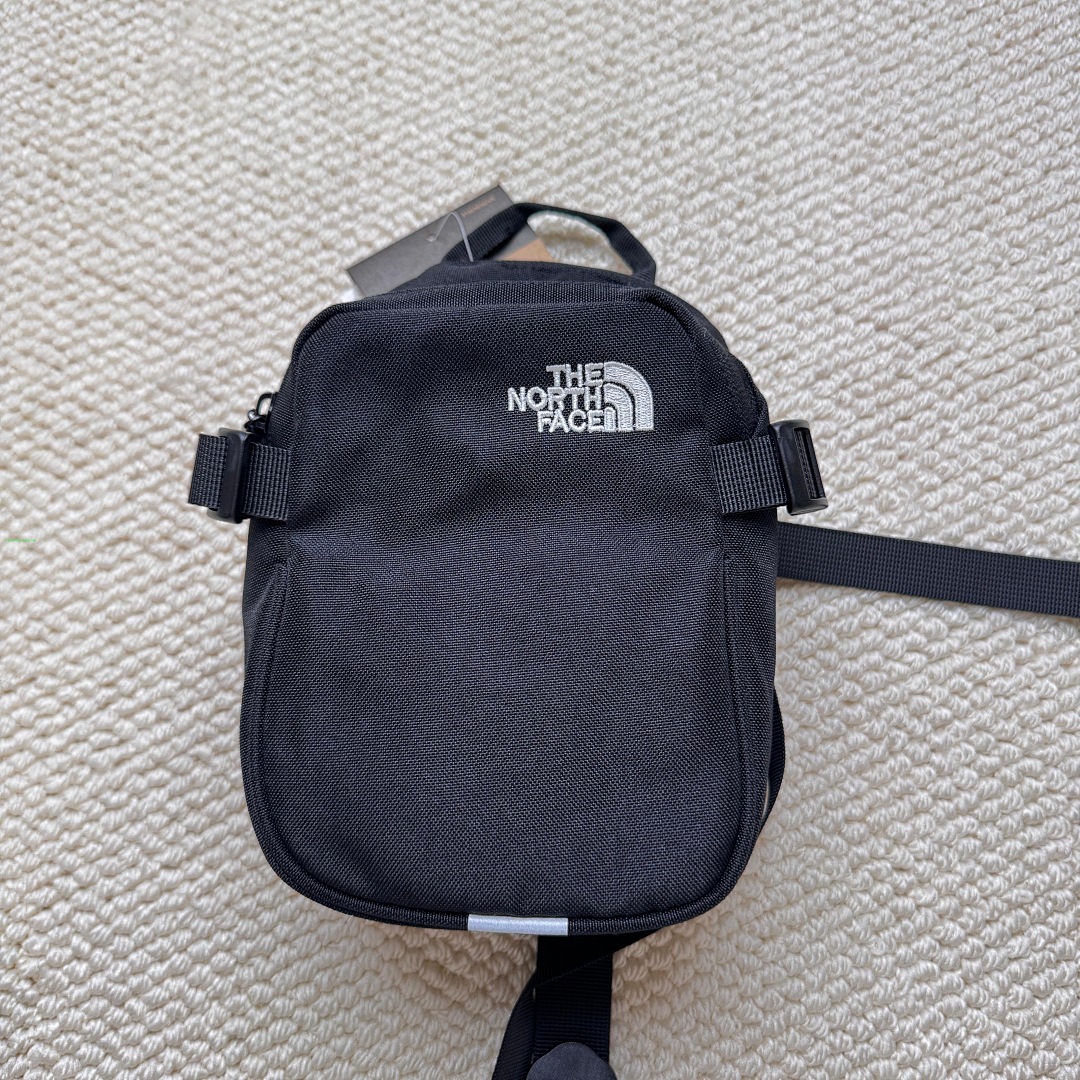 Other ¥70 T*N*F Small Shoulder Bag - Image 3