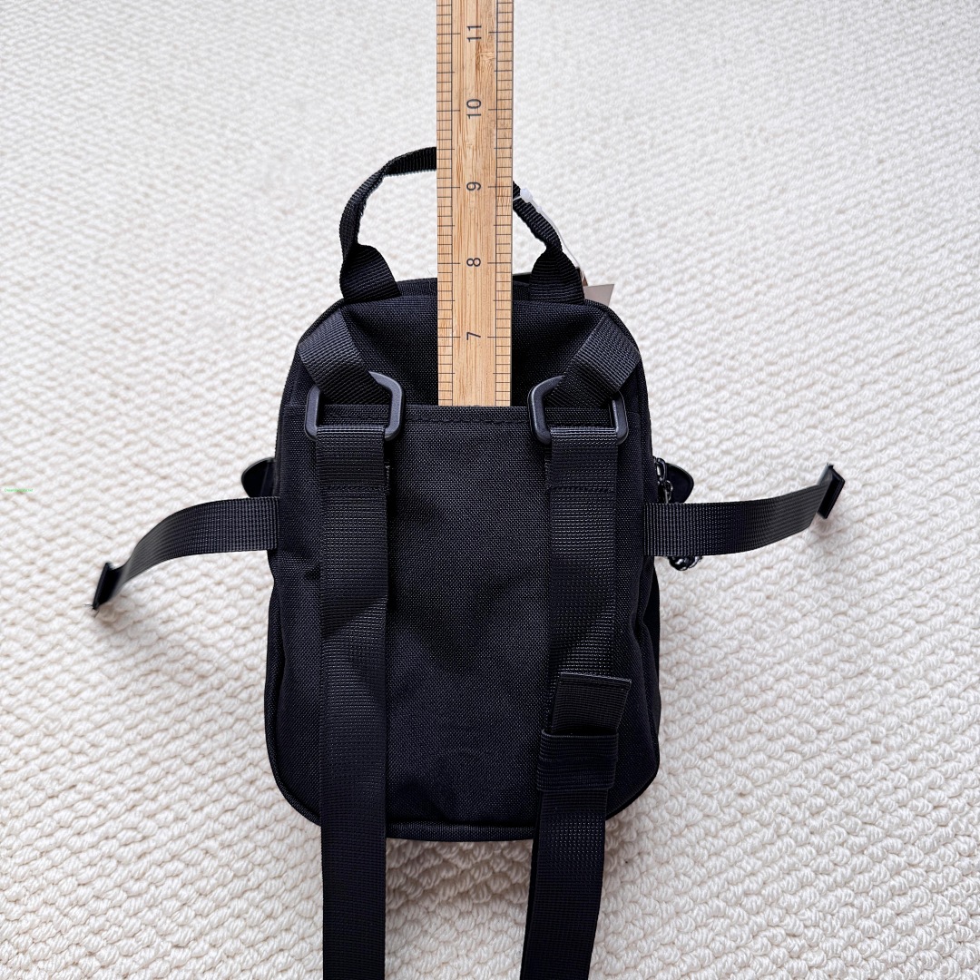 Other ¥70 T*N*F Small Shoulder Bag - Image 13